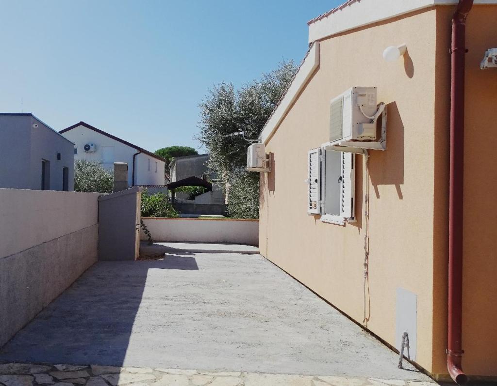 Studio Apartman I Mali Apartman Вир Экстерьер фото
