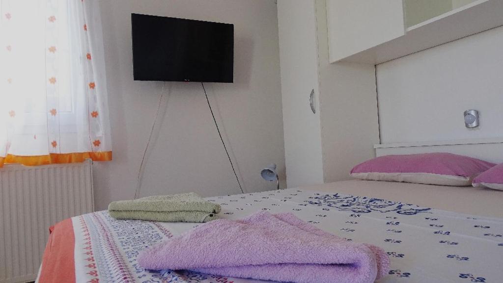 Studio Apartman I Mali Apartman Вир Экстерьер фото